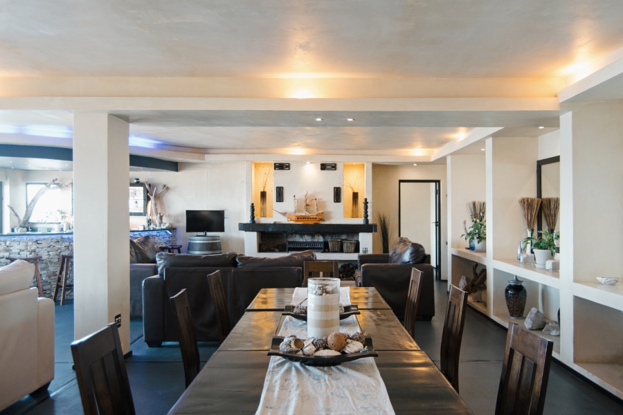 8 Bedroom Property for Sale in Pringle Bay Western Cape